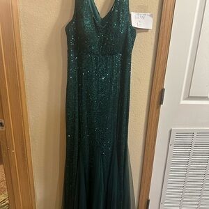 Elegant Green Sequin Gown